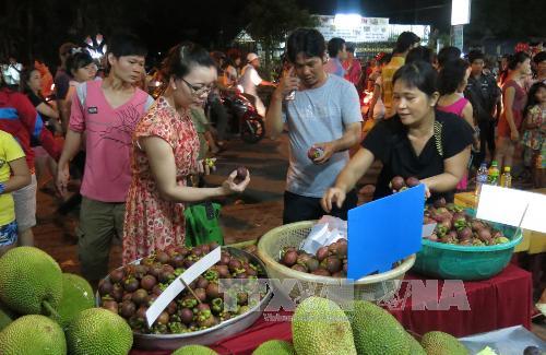 Thức đêm, bỏ bữa: ‘Kẻ thù’ của sĩ tử mùa thi ảnh 1